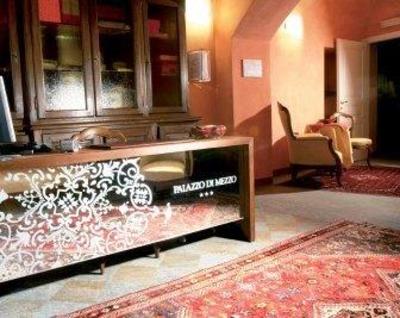 фото отеля Hotel Palazzo Di Mezzo Carru