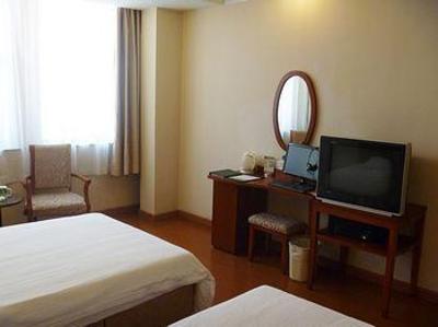 фото отеля Green Tree Inn (Jiujiang Railway Station)