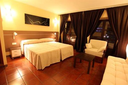 фото отеля Hostal Zurbaran