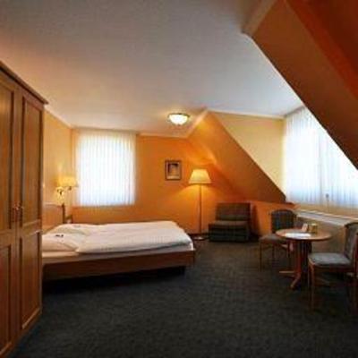 фото отеля Hotel Zum Stern Ebsdorfergrund