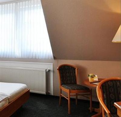 фото отеля Hotel Zum Stern Ebsdorfergrund