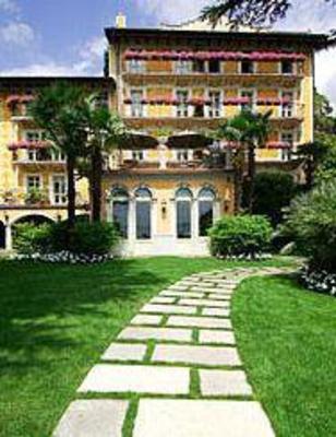 фото отеля Villa Paradiso Gardone Riviera