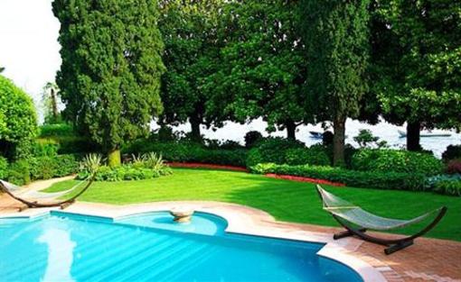фото отеля Villa Paradiso Gardone Riviera