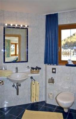 фото отеля Hotel Garni Chasa Nova