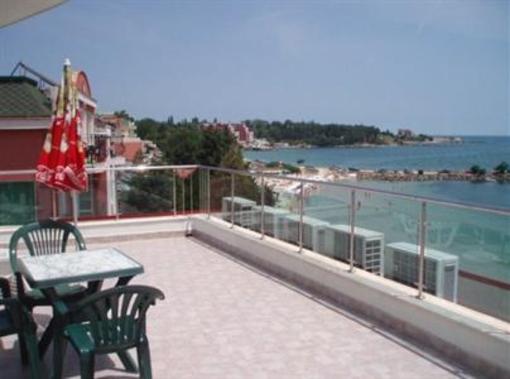 фото отеля Petrov Family Hotel