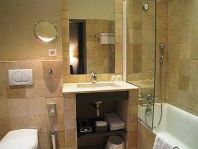 фото отеля Hotel La Bastide De Boulbon