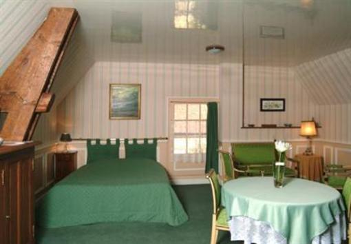 фото отеля Le Prieure Saint Michel Bed and Breakfast Crouttes