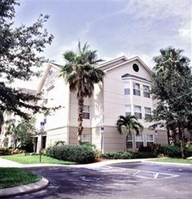 фото отеля Homewood Suites by Hilton Ft Myers @ Bell Tower