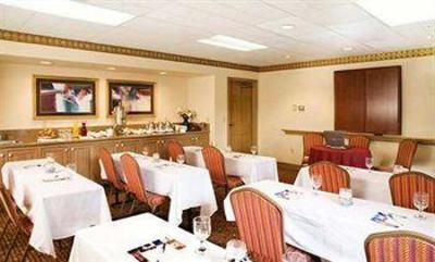 фото отеля Homewood Suites by Hilton Ft Myers @ Bell Tower