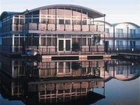 Floatel Hotel Northwich
