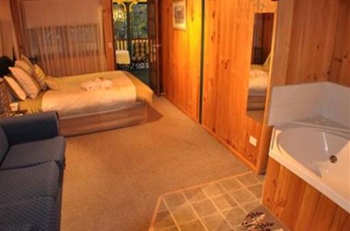 фото отеля Peppertree Cottage Flaxton (Australia)