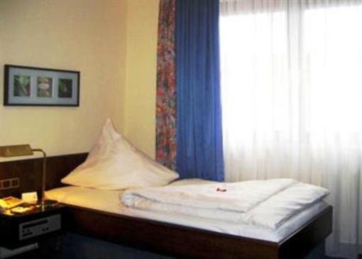 фото отеля Central Hotel Worms
