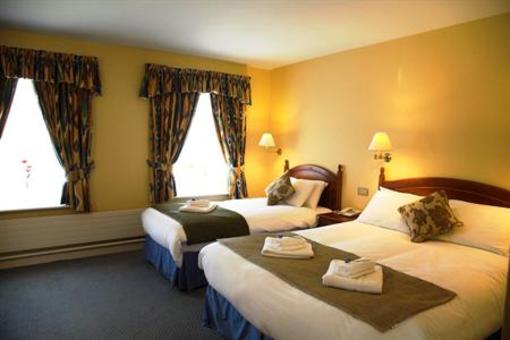 фото отеля Crosbie Cedars Hotel