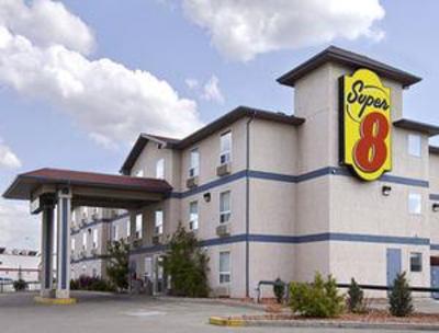 фото отеля Super 8 Motel Whitecourt