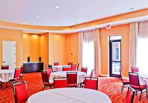 фото отеля Courtyard Charlotte Concord