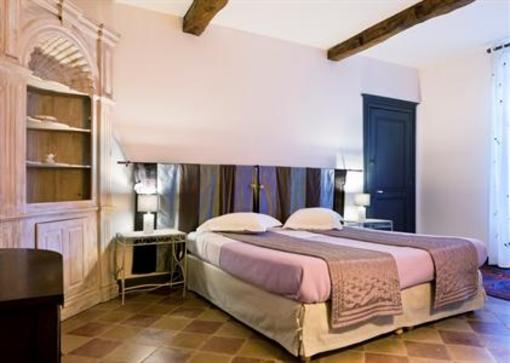 фото отеля Chateau De Touny Les Roses