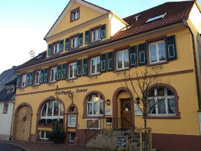 фото отеля Gasthaus Zur Sonne Ihringen