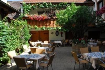 фото отеля Gasthaus Zur Sonne Ihringen