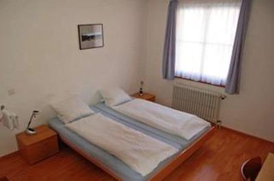 фото отеля Hirschen Backpackers Hotel Pub