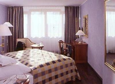 фото отеля Hotel und Gasthof Neuwirt Zorneding