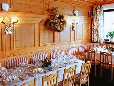 фото отеля Hotel und Gasthof Neuwirt Zorneding