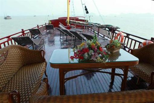фото отеля Ha Long Heritage Cruise & Kayaking Tour