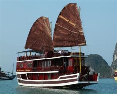 фото отеля Ha Long Heritage Cruise & Kayaking Tour