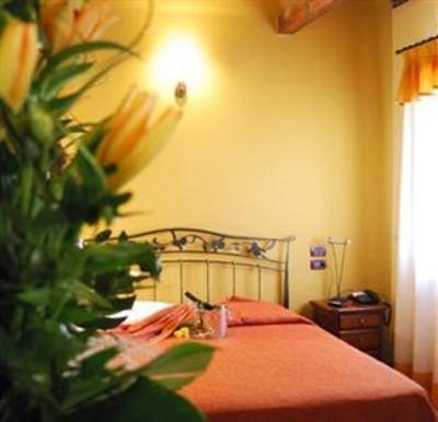 фото отеля Hotel Ristorante La Stazione