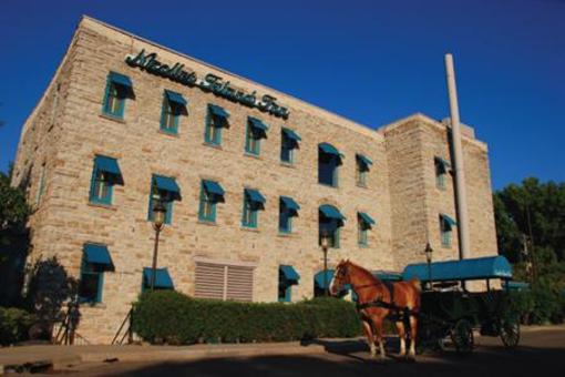 фото отеля Nicollet Island Inn