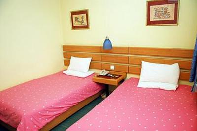 фото отеля Home Inn Guiyang Railway Station