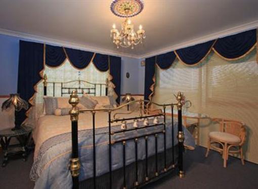 фото отеля Moonlight Bay B&B Ulverston