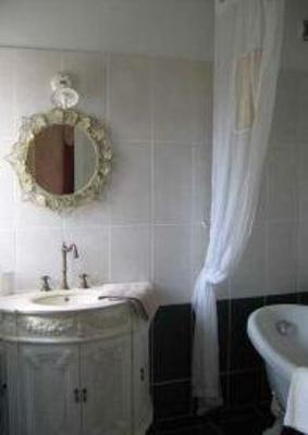 фото отеля Le Moulin Du Port Bed & Breakfast Saint-Georges-sur-Cher