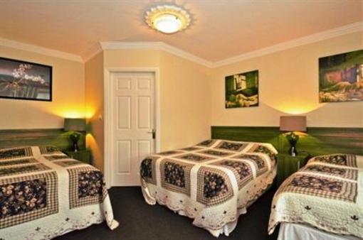 фото отеля Aaron House B&B