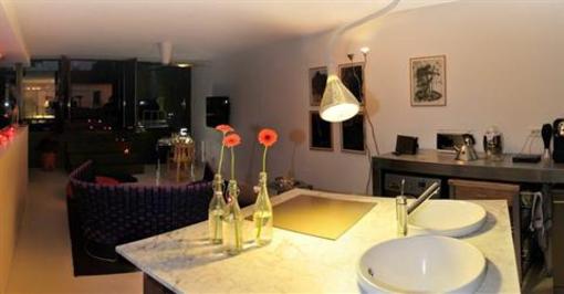 фото отеля Duplex Entre les Murs Apartment Angouleme