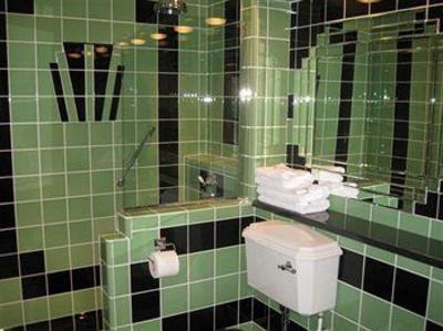 фото отеля The PitStop Hotel Little Hallingbury