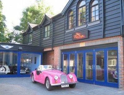 фото отеля The PitStop Hotel Little Hallingbury