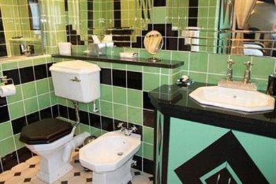 фото отеля The PitStop Hotel Little Hallingbury