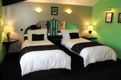 фото отеля The PitStop Hotel Little Hallingbury