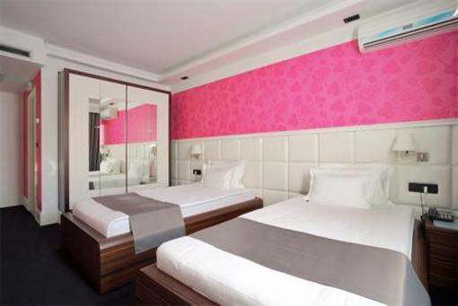фото отеля Design Hotel Crystal Kraljevo
