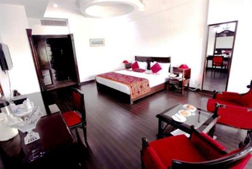 фото отеля Hotel KC Cross Road Panchkula