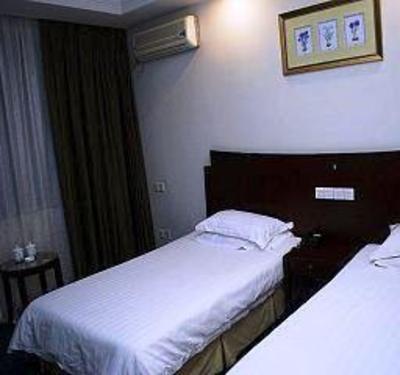 фото отеля Green Tree Inn (Wuxi Oufeng Street)