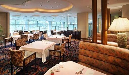 фото отеля Hotel Springs Makuhari