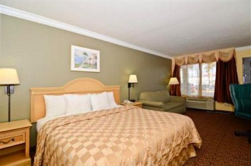 фото отеля Americas Best Value Inn Fort Myers