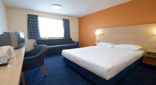 фото отеля Travelodge Glenrothes