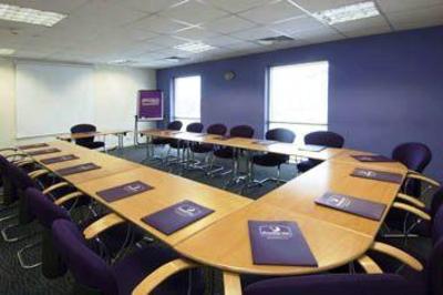 фото отеля Premier Inn Bradford South Cleckheaton