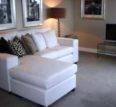 фото отеля Signature Lifestyle Harborne Village Mews