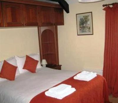 фото отеля The Rest and Be Thankful Inn Minehead