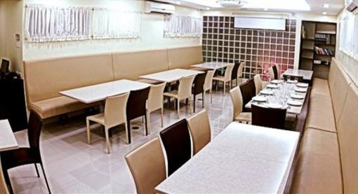 фото отеля The Center Suites