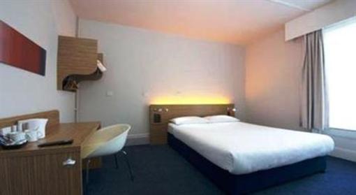 фото отеля Travelodge Scarborough St Nicholas Hotel