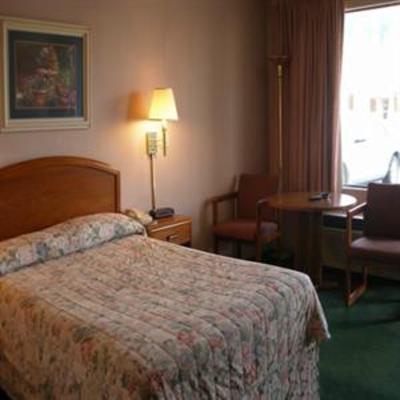 фото отеля Red Carpet Inn Wilkesboro